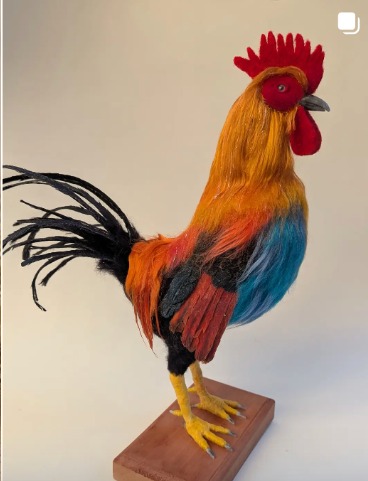 Gallo en fieltro