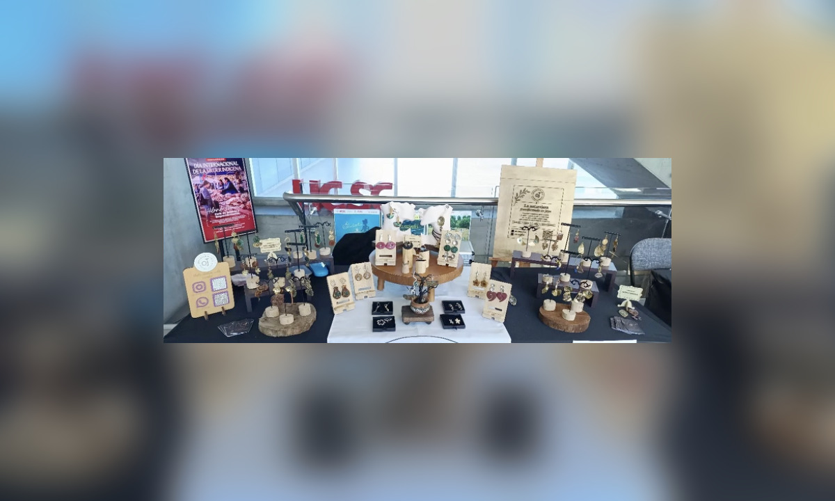 Exhibición de Orfebrería Jazz en una feria