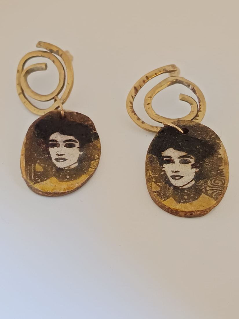 Aros Mujer Dorada · Orfebrería Jazz